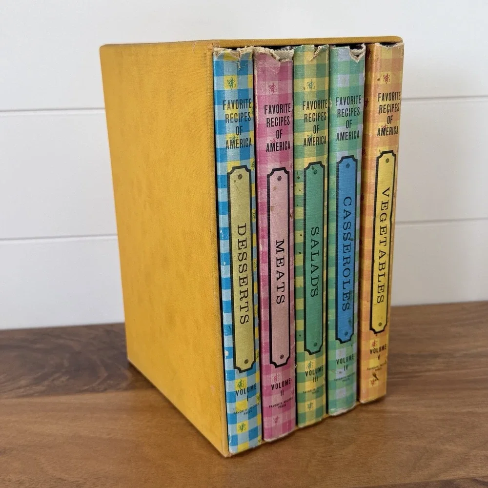 Favorite Recipes of America Cookbook Set VTG 60s Granny Cottagecore Kitchen